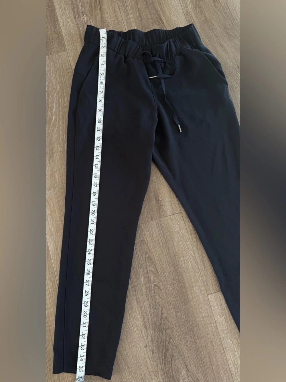 Lululemon On The Fly Pants Black‎ Luxtreme Size 4 Women’s Pants
